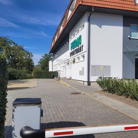 Apartmany Pemag 米库洛夫 外观 照片