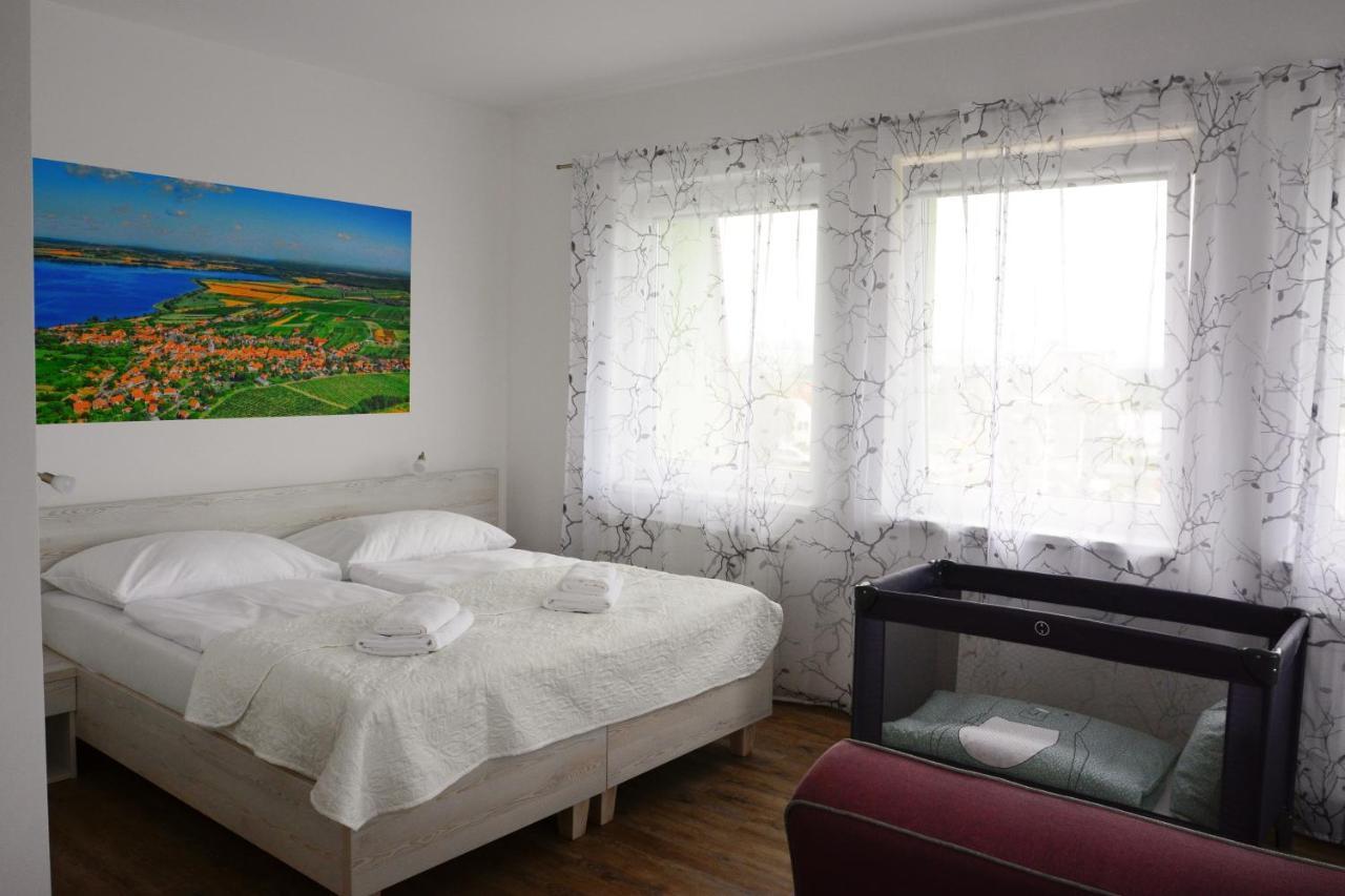 Apartmany Pemag 米库洛夫 外观 照片