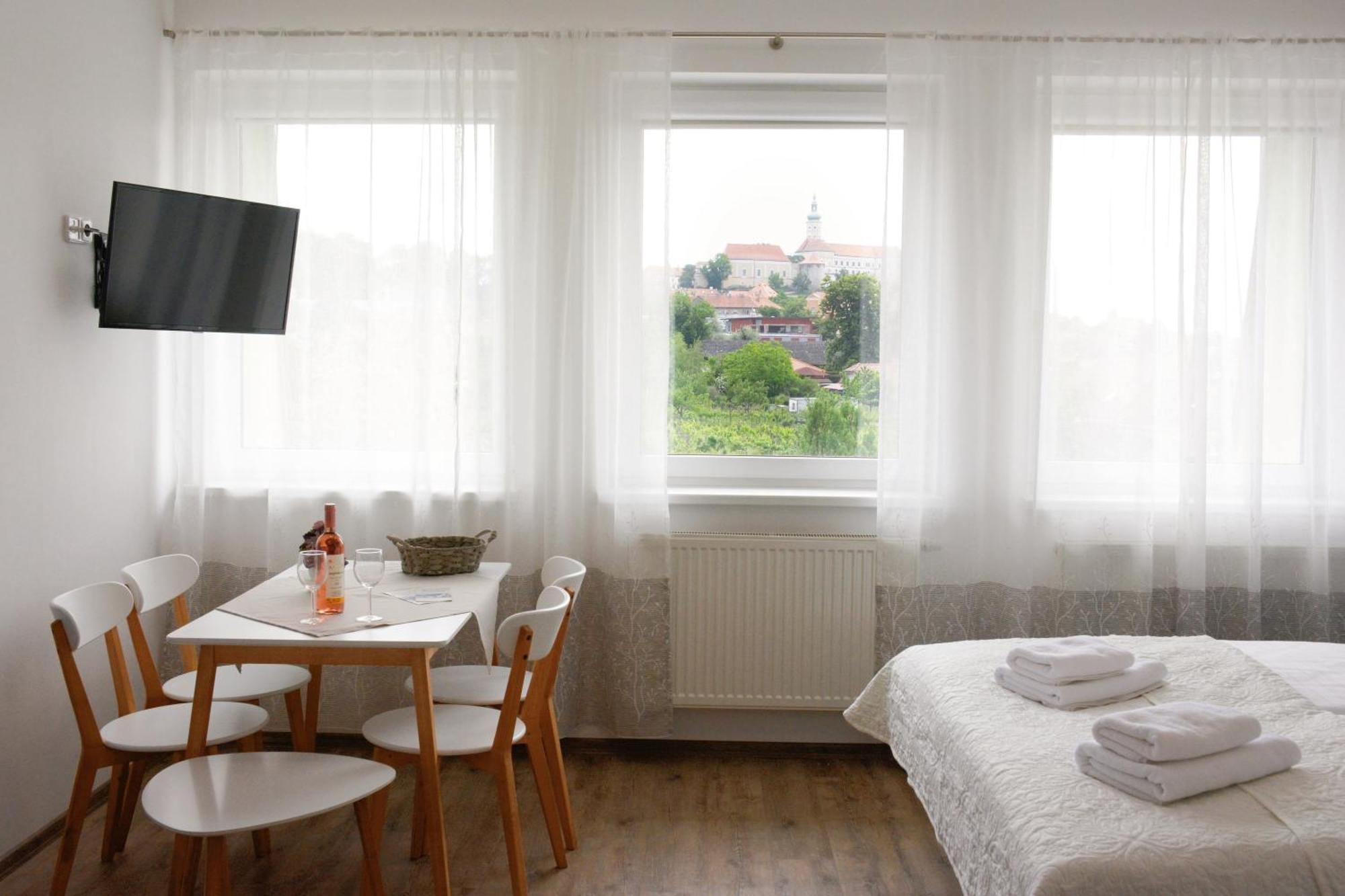 Apartmany Pemag 米库洛夫 外观 照片