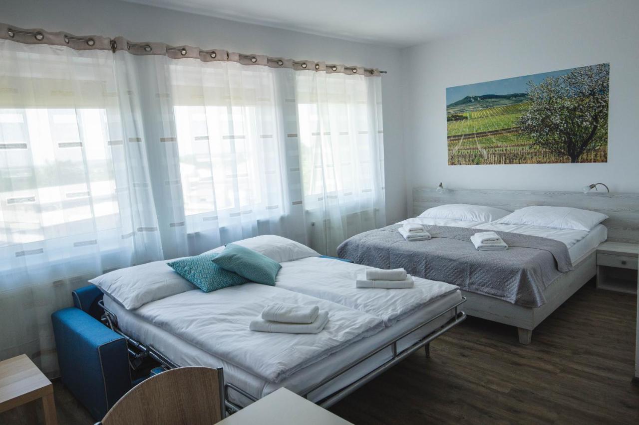 Apartmany Pemag 米库洛夫 外观 照片
