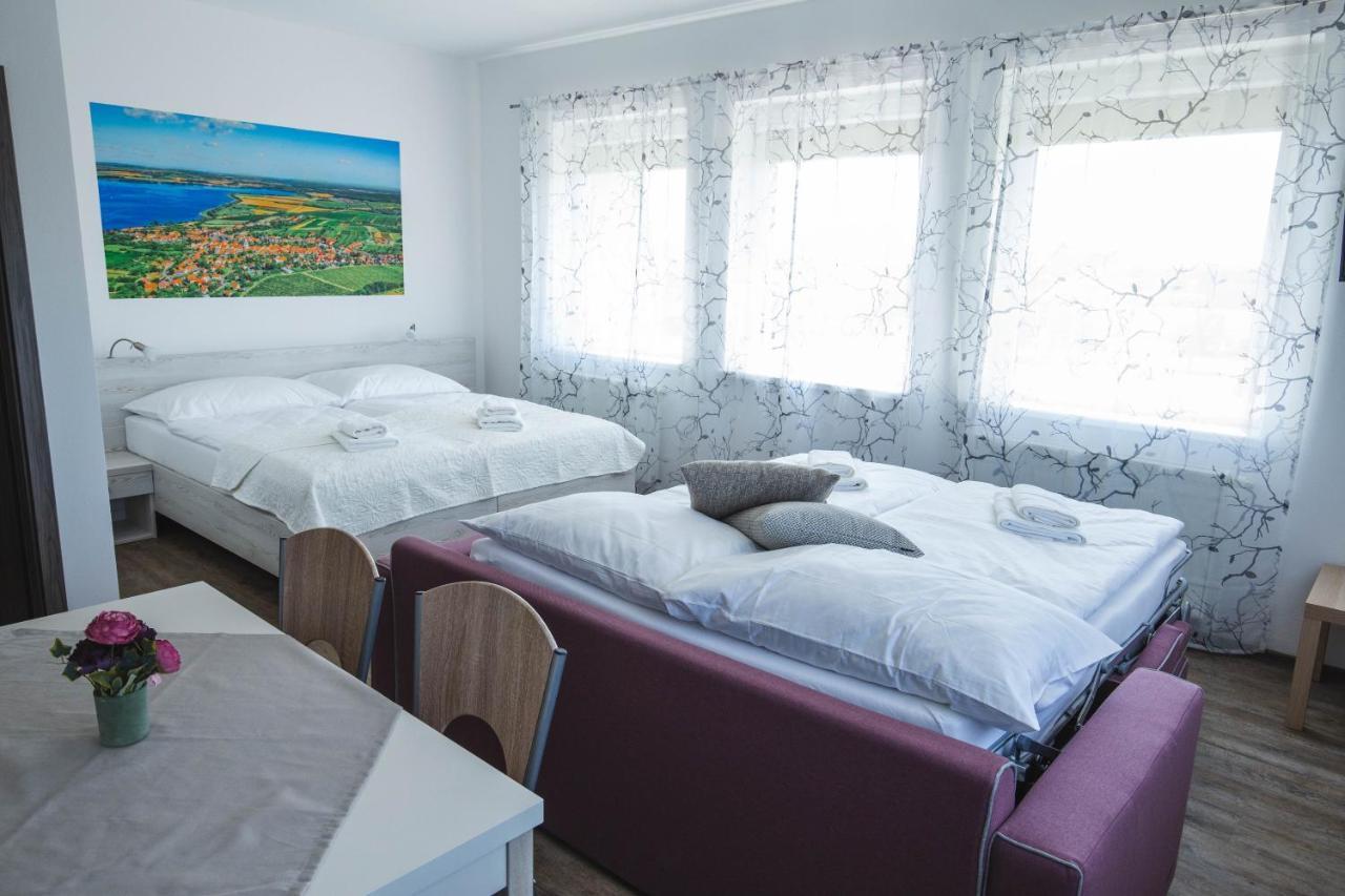 Apartmany Pemag 米库洛夫 外观 照片